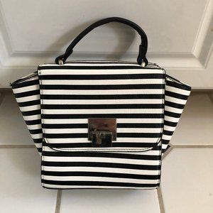 ‼️SOLD‼️ Black & White Purse